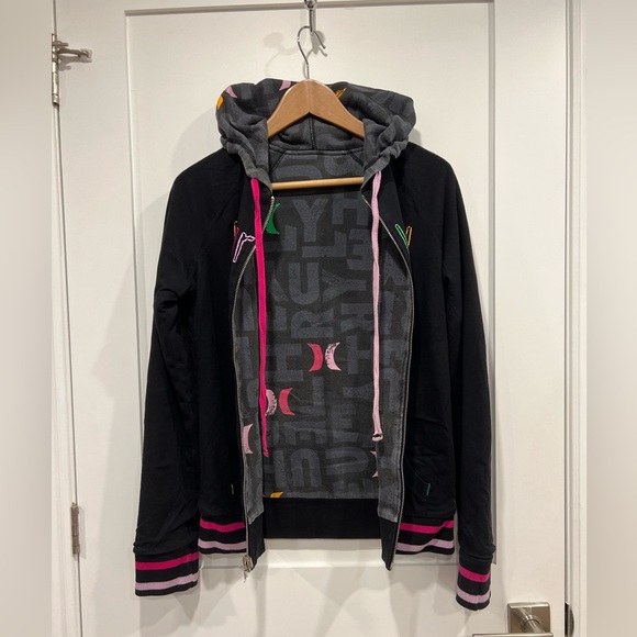 Hurley Reservable Graphic Zip-Up Hoodie with Colorful Accents - Picture 2 of 16